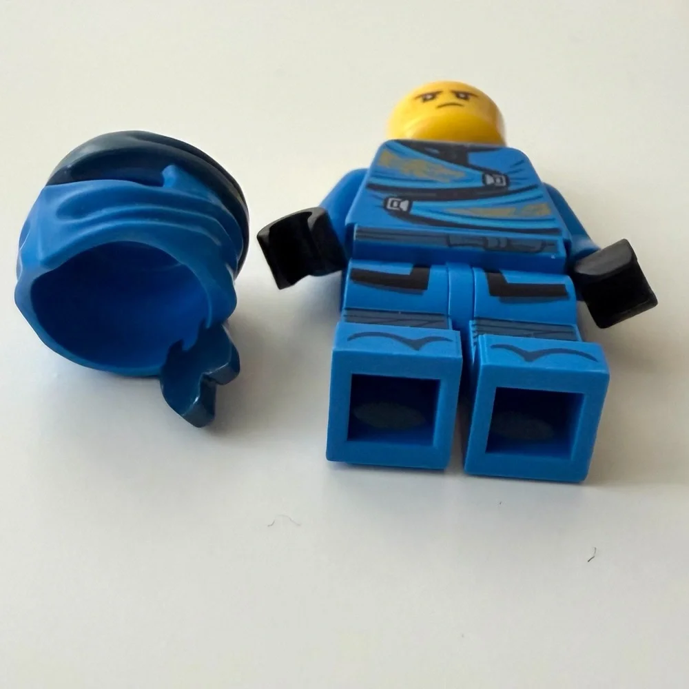 LEGO NINJAGO Spinjitzu Jay #70660 (Retired Set) - Picture 9 of 10
